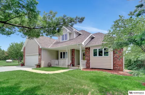 7500 SW Hunters Pl, Denton, NE 68339