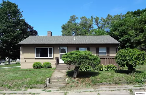 6904 Lafayette Ave, Omaha, NE 68132