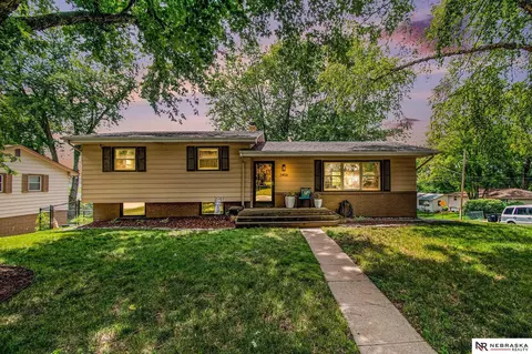 3406 S 108th St, Omaha, NE 68144