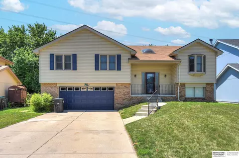 2742 N 113 St, Omaha, NE 68164