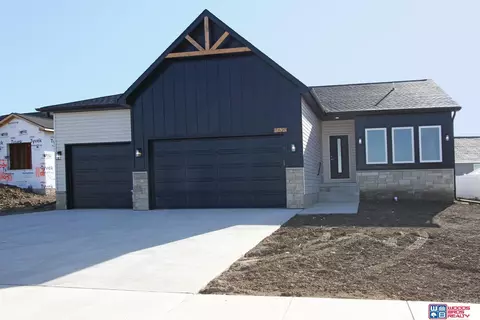 11620 N 145th St, Waverly, NE 68462