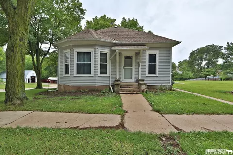 605 I St, Pawnee City, NE 68420