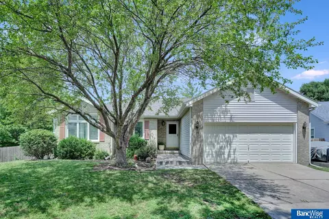 7001 S 31 Pl, Lincoln, NE 68516