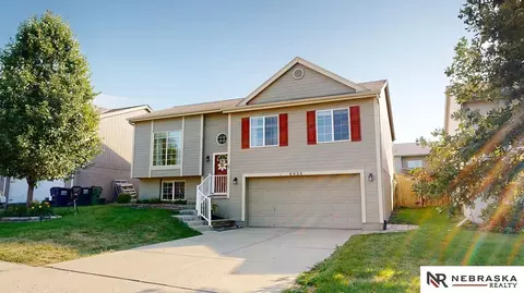 6628 N 148 St, Omaha, NE 68116