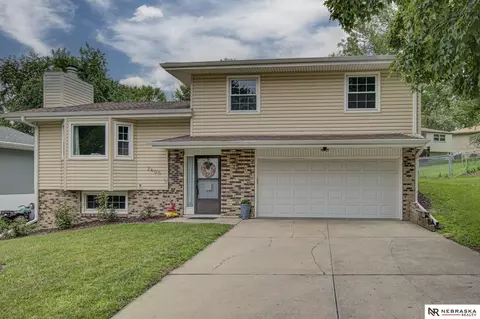 2605 Geri Dr, Bellevue, NE 68147
