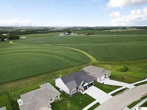 650 N 10th Ave, Springfield, NE 68059 photo 40