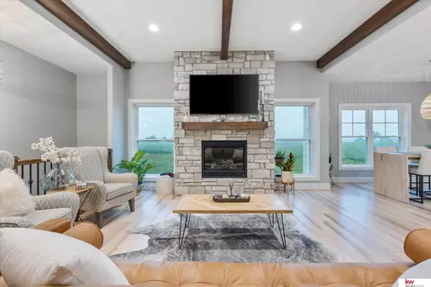 650 N 10th Ave, Springfield, NE 68059 photo 6