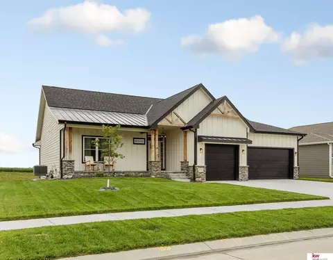 650 N 10th Ave, Springfield, NE 68059 photo 3