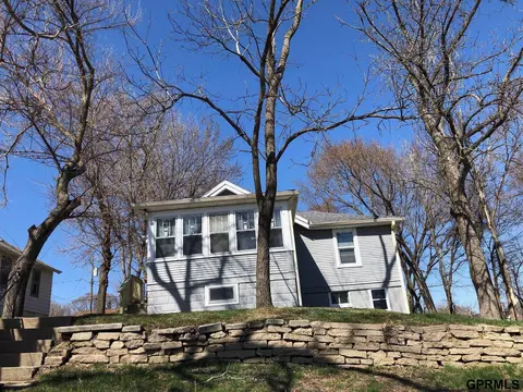 3744 Ellison Ave, Omaha, NE 68111