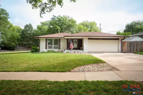 6640 S Bermuda Dr, Lincoln, NE 68506