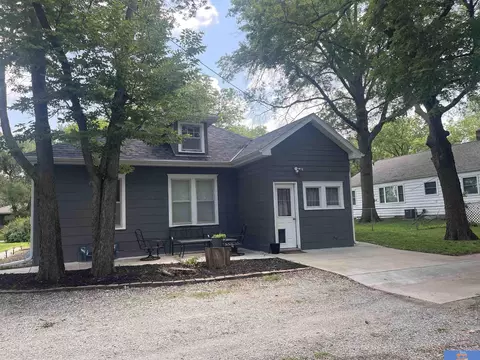 1715 S 4th St, Beatrice, NE 68310 photo 4
