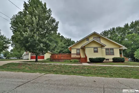 845 4th St, Pawnee City, NE 68420