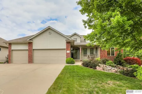 18112 Atlas St, Omaha, NE 68130