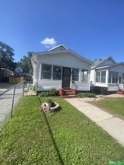 2118 Pierce St, Omaha, NE 68108