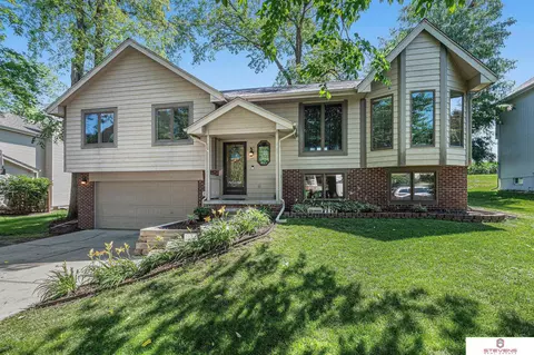 14301 S 30th Ave, Bellevue, NE 68123