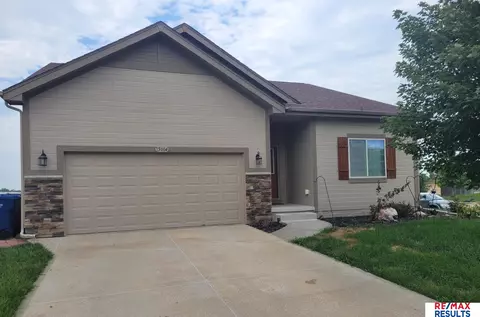 15004 Mormon St, Bennington, NE 68007