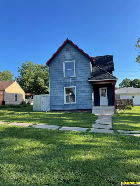 1204 16 St, Auburn, NE 68305