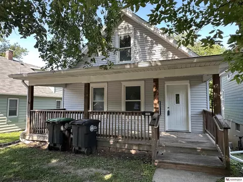 3805 S 23rd St, Omaha, NE 68107