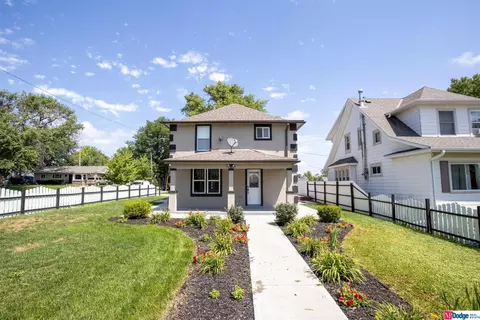 3642 Hascall St, Omaha, NE 68105