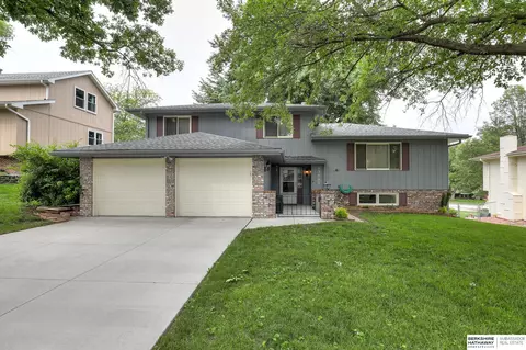 13002 S 31st St, Bellevue, NE 68123
