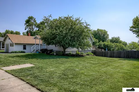 306 Walnut St, Johnson, NE 68378 photo 2