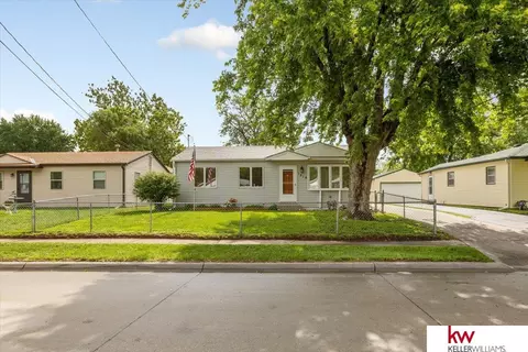 1219 N 20 St, Council Bluffs, IA 51501