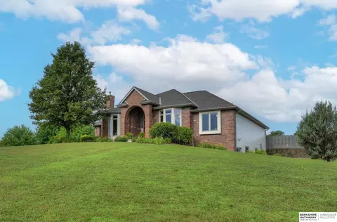 3846 Golden Eagle Cir, Blair, NE 68008
