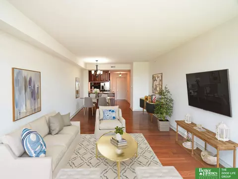 120 S 31 Ave #5509, Omaha, NE 68131