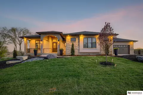 20911 Barbara Plaza Cir, Omaha, NE 68022