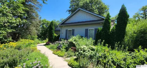 2319 S 105 Ave, Omaha, NE 68124