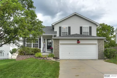 15830 Willow St, Omaha, NE 68136