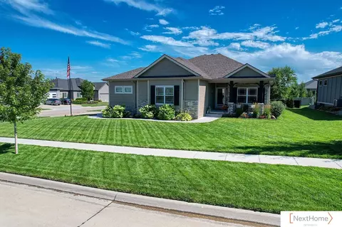3121 Eldorado Dr, Lincoln, NE 68516