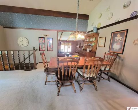 1817 Sara Rd, Beatrice, NE 68310 photo 8