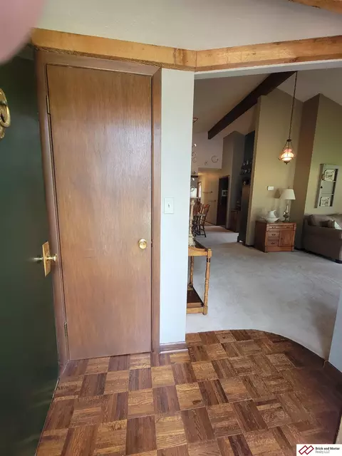 1817 Sara Rd, Beatrice, NE 68310 photo 2