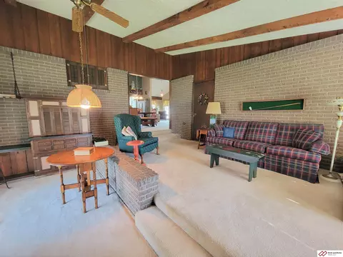 1817 Sara Rd, Beatrice, NE 68310 photo 11