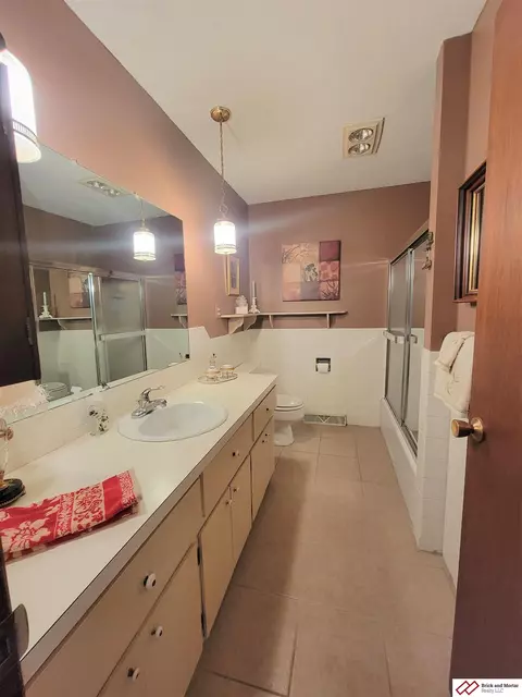 1817 Sara Rd, Beatrice, NE 68310 photo 16