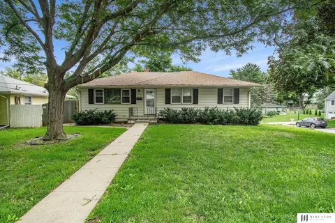 721 S 111 St, Omaha, NE 68154