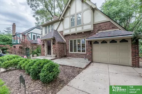 668 N 58 St, Omaha, NE 68132