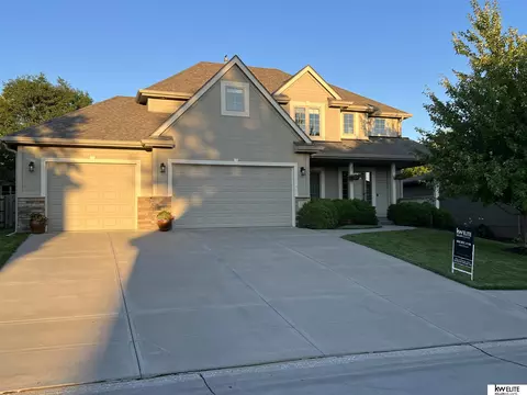 2213 N 176 St, Omaha, NE 68116