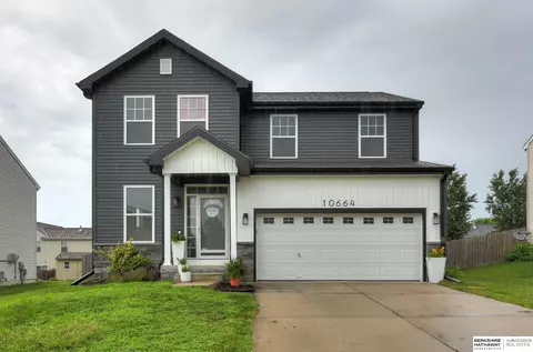 10664 Potter St, Omaha, NE 68122