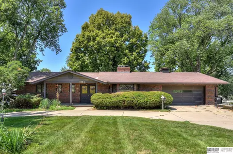 1514 S 120th St, Omaha, NE 68144