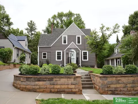 5623 William St, Omaha, NE 68106