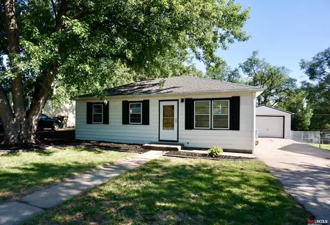 1125 Groveland St, Lincoln, NE 68521