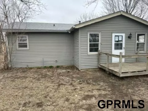 16716 Clay St, Bellevue, NE 68123