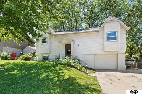 8510 S 142 Ave, Omaha, NE 68138