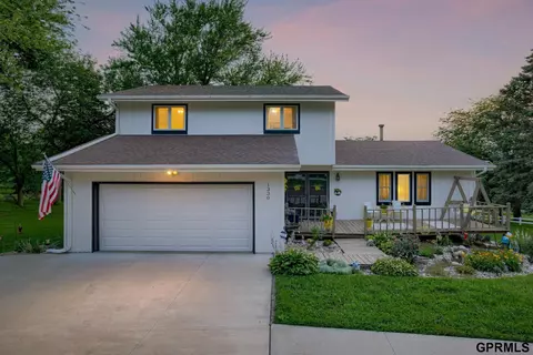 1330 N 216th St, Elkhorn, NE 68022