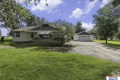 4560 N Somers Ave, Fremont, NE 68025