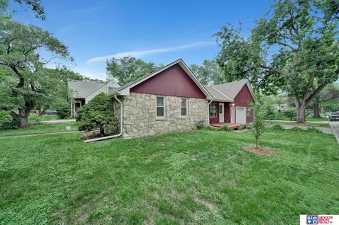 4040 Y St, Lincoln, NE 68503