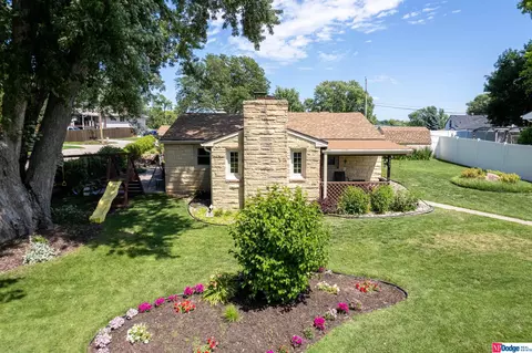 5801 S 49 Ave, Omaha, NE 68117