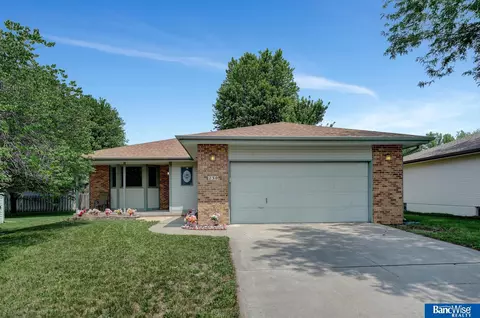 230 Groveland St, Lincoln, NE 68521